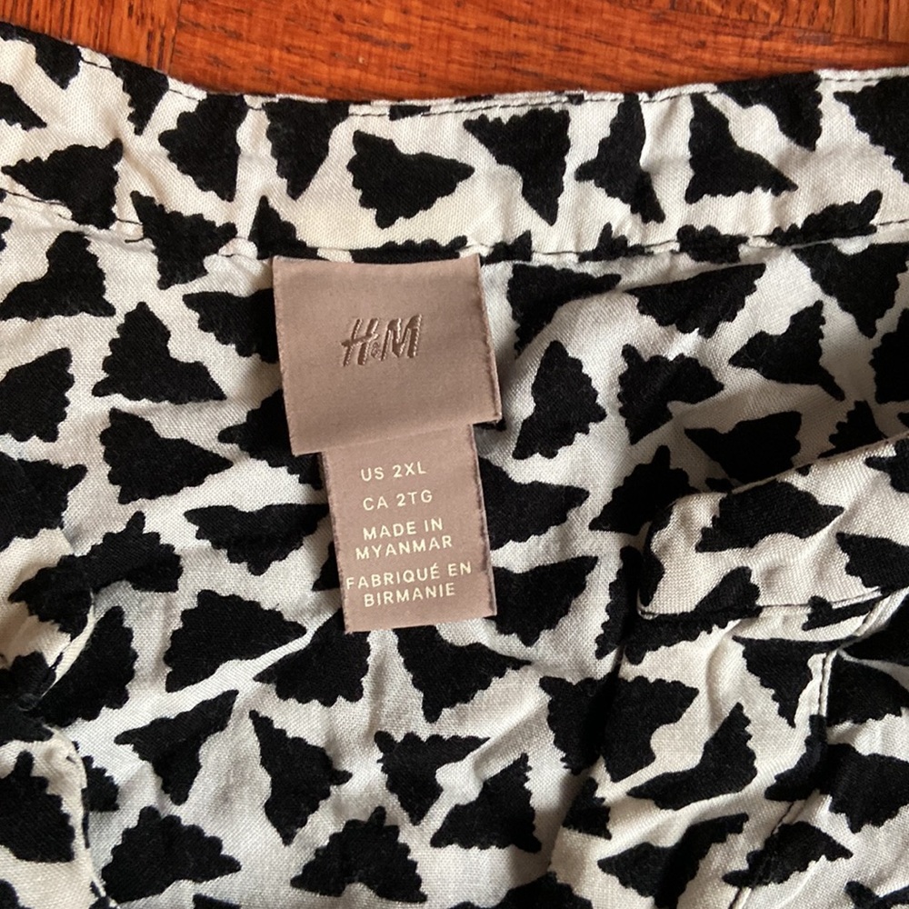 H&M Tunic - Picture 2 of 4